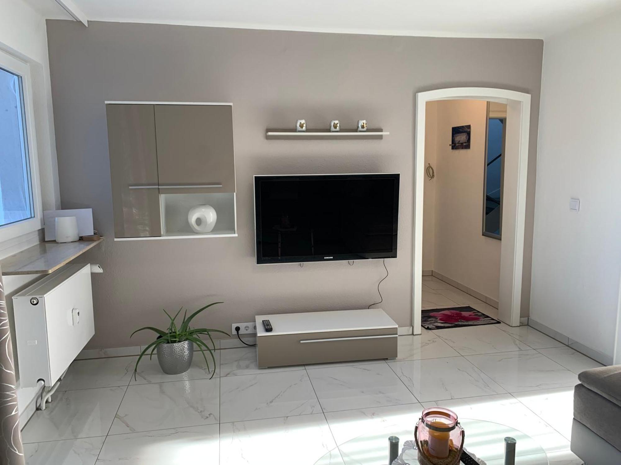 Moderne 2 Zimmer Wohnung mit Vollausstattung Ketsch Exterior foto